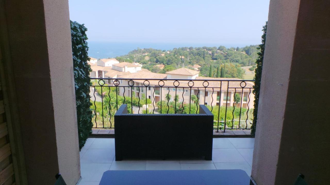 Appartements Modernes Vue Mer A Cap Esterel Saint-Raphaël Buitenkant foto